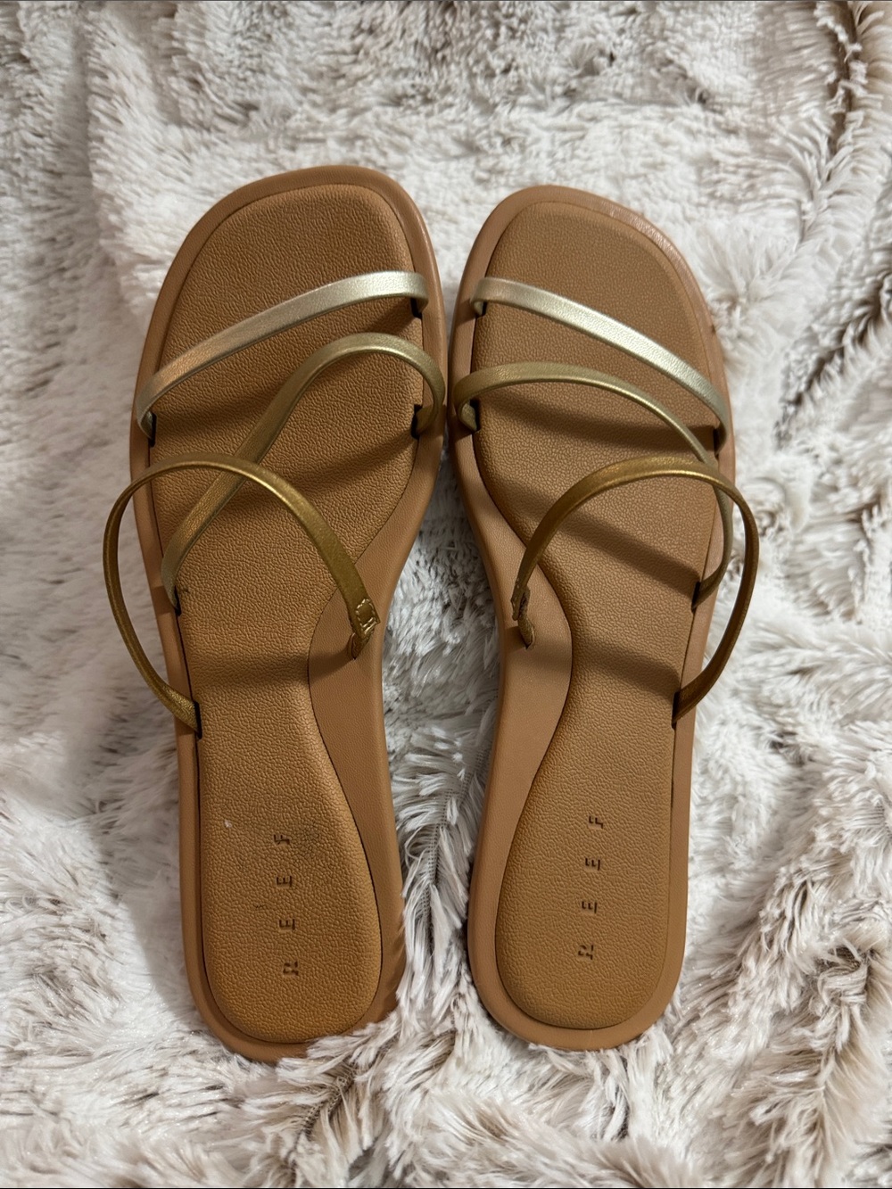 Reef Women’s Metallic Gold Strappy Slide Sandals with Tan Footbed